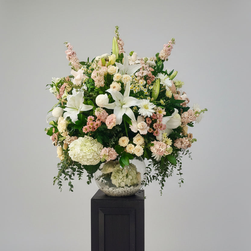 Grand Ivory Elegance Flower